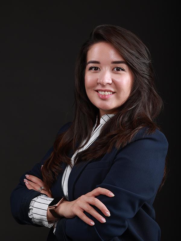 Behind the scenes at the Andheri West corporate headshot studio